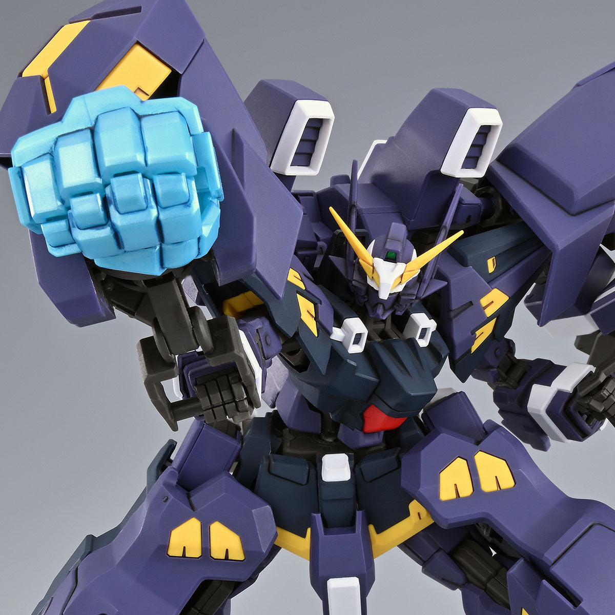 HÜCKEBEIN BOXER HG プラモデル HG Huckebein Boxer (January & February Ship Date) – Side